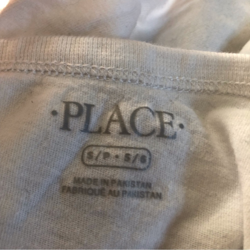 Children Place “I Graduated! 2022” white short sleeve graphic tee in size S (5/6 - Picture 3 of 5